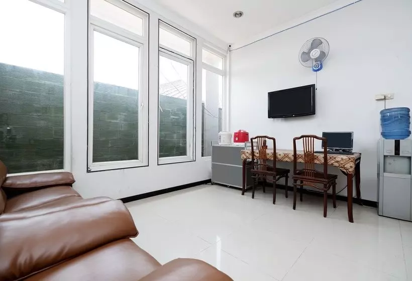 هاستل Spot On 1800 Ed Ed Residence