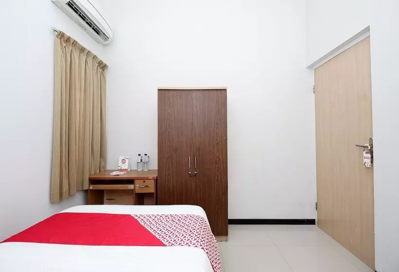 هاستل Spot On 1800 Ed Ed Residence