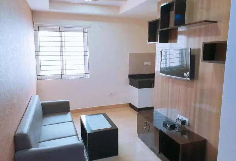 Hotelli Abm Express Inn