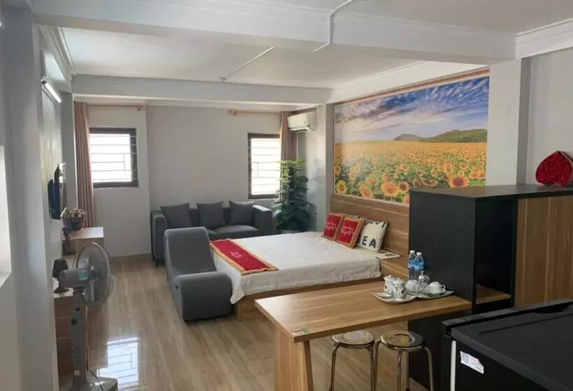 Candy Hotel Hạ Long
