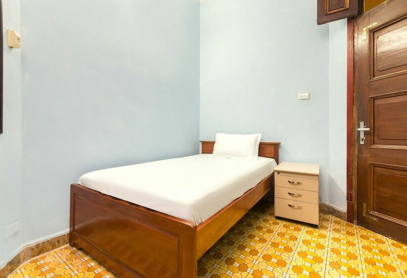 پانسیون Chikoo Homestay Spot On