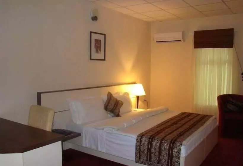 520 Hotels Asdam Lodge