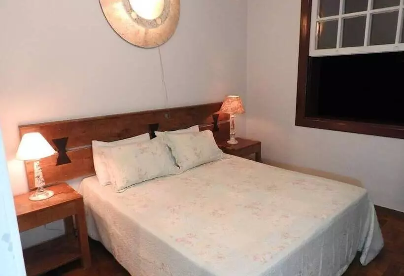 Hostelli Pousada Charlotte