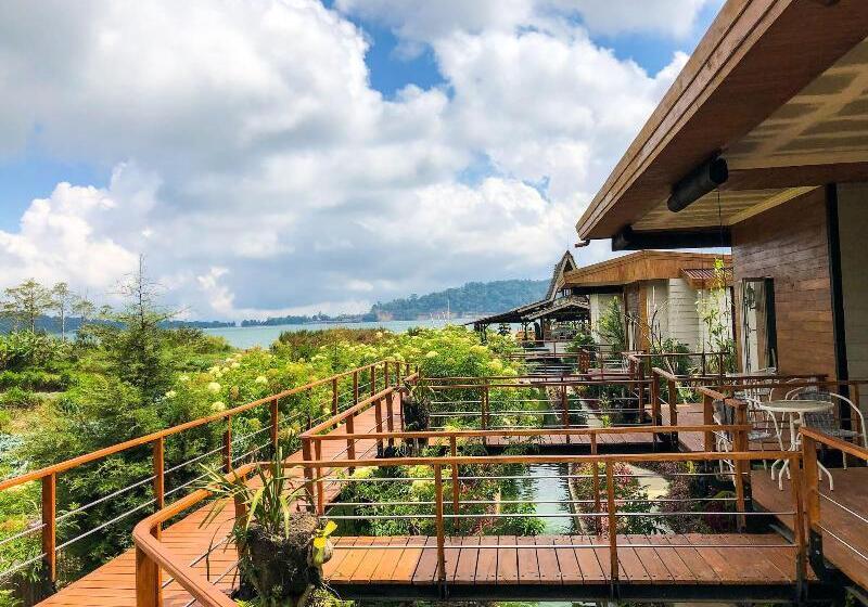 فندق Pondanu Cabins By The Lake