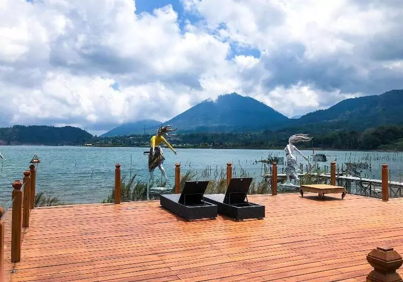 Hotelli Pondanu Cabins By The Lake