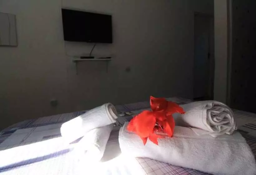 Hotelli Eco Pousada Fox