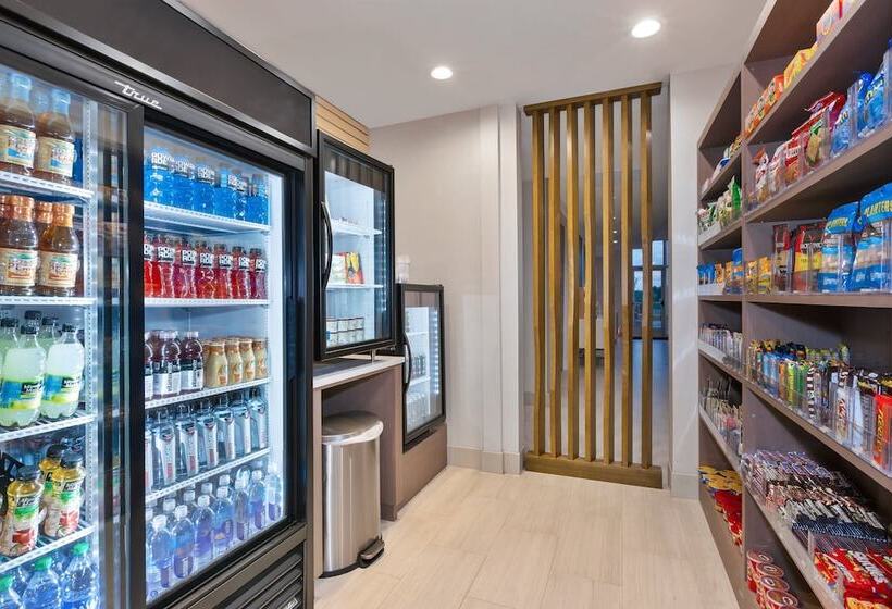 Отель Holiday Inn Express & Suites   Grand Rapids Airport   South, An Ihg