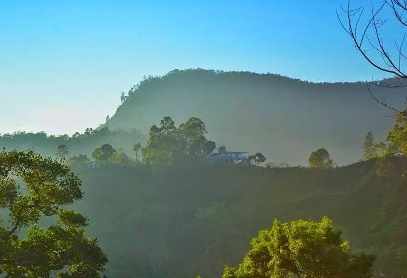 Majatalo Rainbow Sky Cottage Ella
