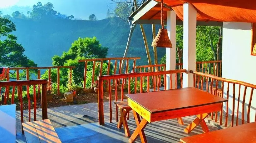 Majatalo Rainbow Sky Cottage Ella