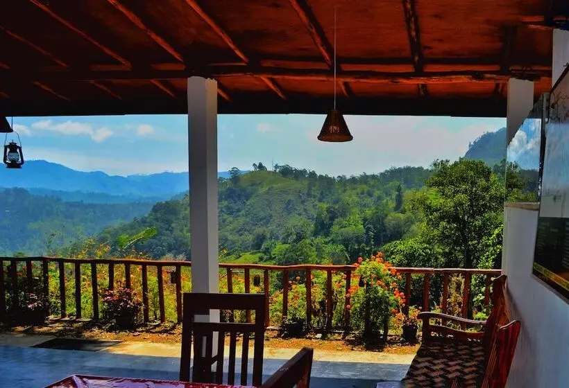 Majatalo Rainbow Sky Cottage Ella