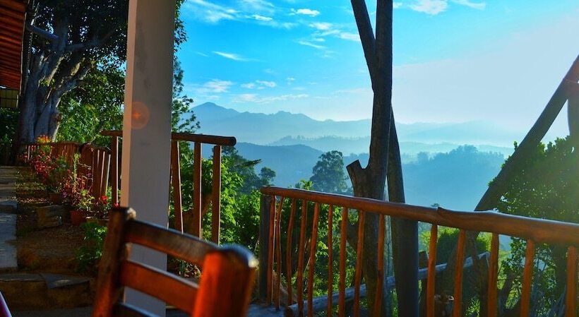 ペンション Rainbow Sky Cottage Ella