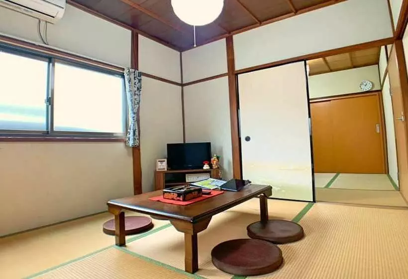 ペンション Sanosanchi Tsuru