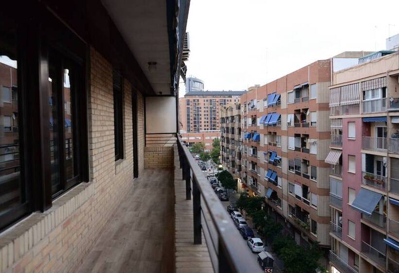 Fantástico Piso En Valencia