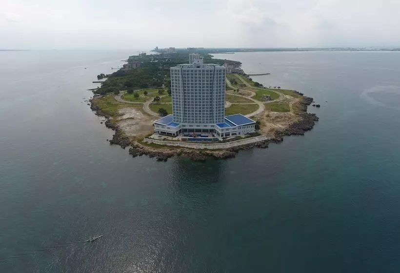 Amazing Seaview Arterra Penthouse