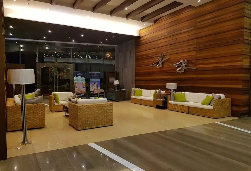 Amazing Seaview Arterra Penthouse