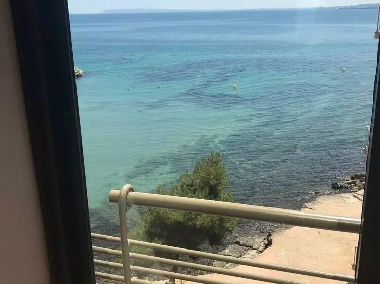 First Line Beach Apartment Alicante