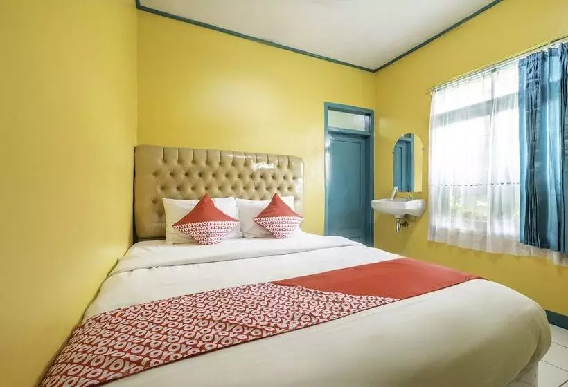 Hotelli Oyo 2141 Pondok Pulo Sari 2