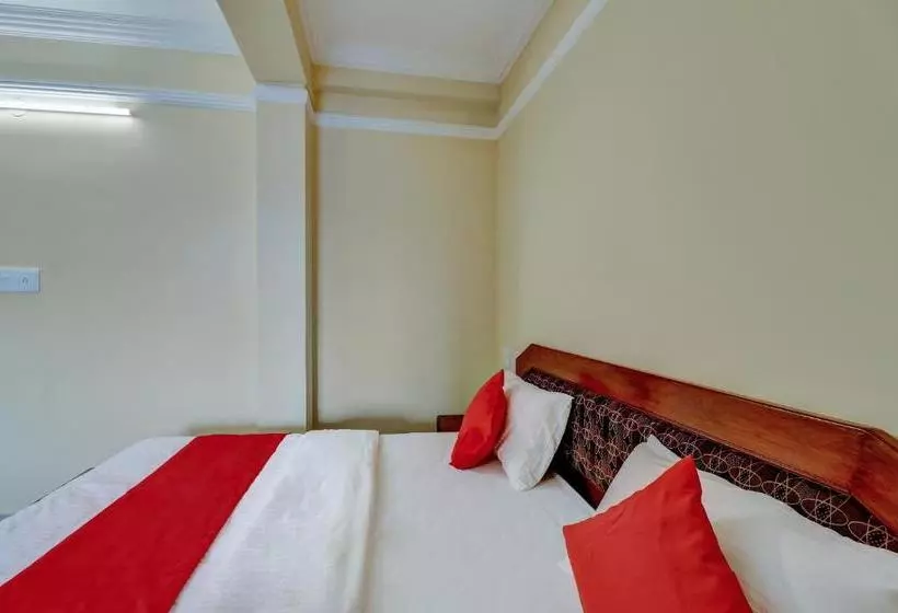 ホテル Oyo 61675 Ashiyana Inn