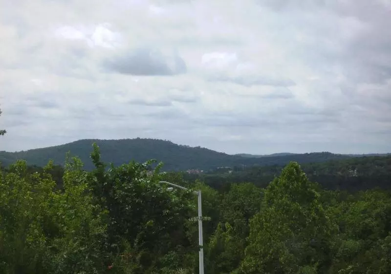 هتل All American Inn & Suites Branson