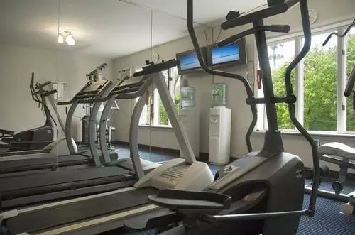 Отель The Avenue