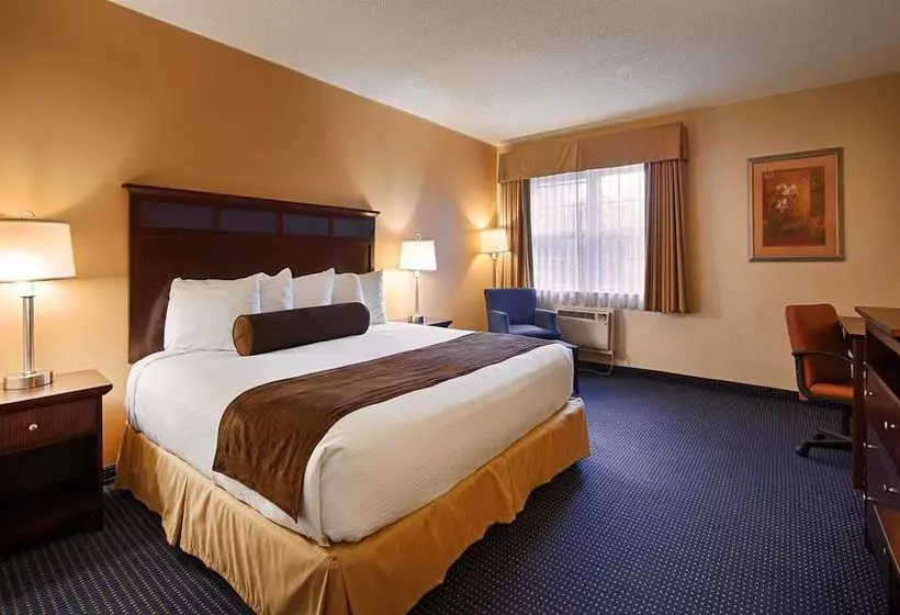 Отель The Avenue