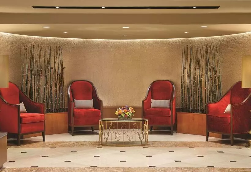 ホテル Embassy Suites Baltimore  Inner Harbor