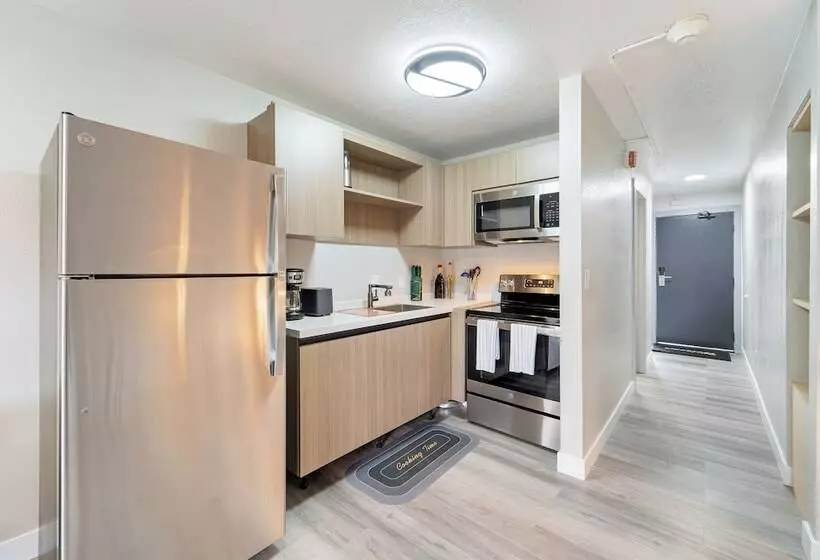 בית מלון כפרי Interurban Suites