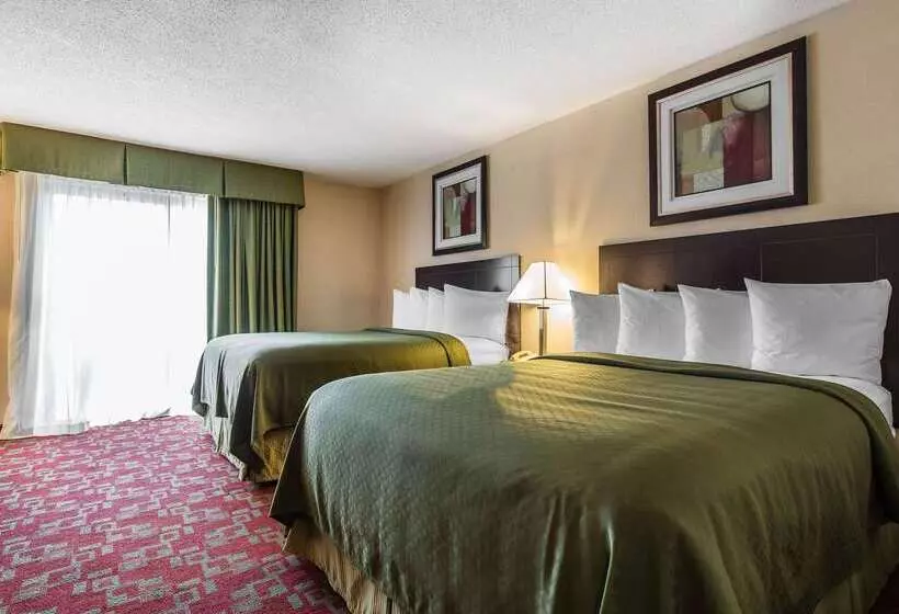 هتل Quality Inn Shelburne  Burlington
