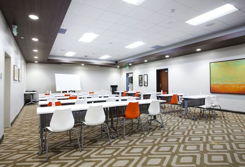 Redac Gateway Hotel Torrance