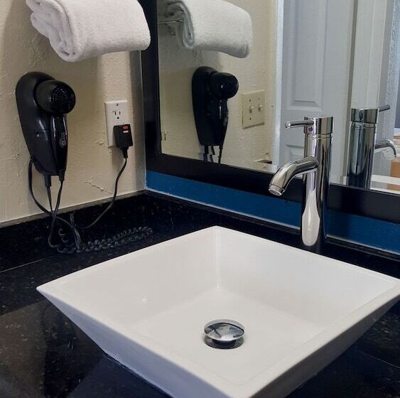 هتل Red Roof Inn Kissimmee