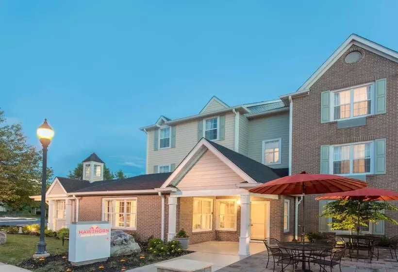 Отель Dulles Suites