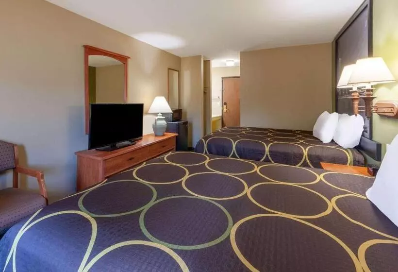 فندق Super 8 By Wyndham Berlin Wi