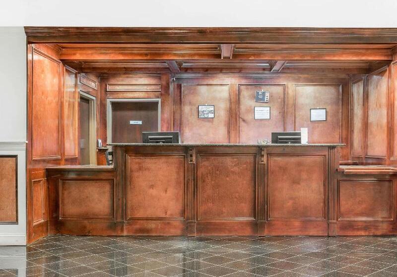 Отель Super 8 By Wyndham Danville