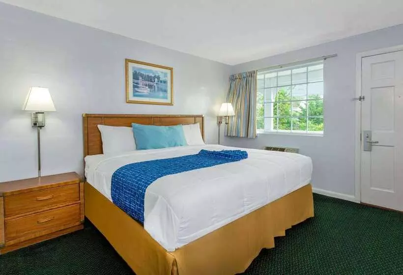 酒店 Travelodge By Wyndham Cape Cod Area