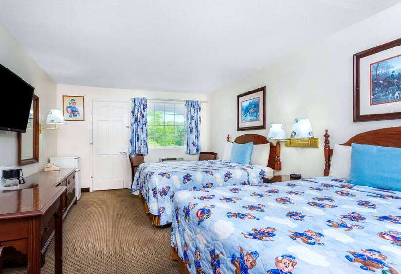 فندق Travelodge By Wyndham Cape Cod Area