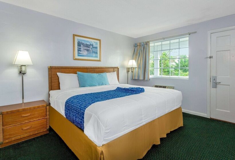فندق Travelodge By Wyndham Cape Cod Area