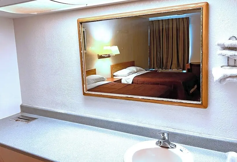 Thunderbird Motel Hillsboro