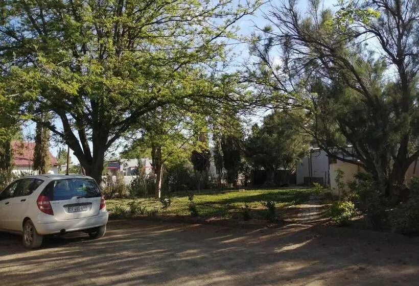 Retkeilymaja The Owlhouse Backpackers