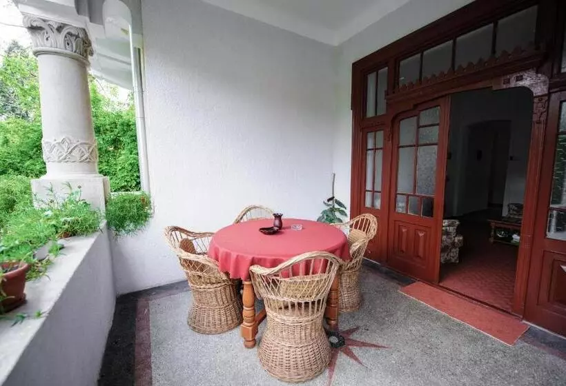 ペンション Vila Lili