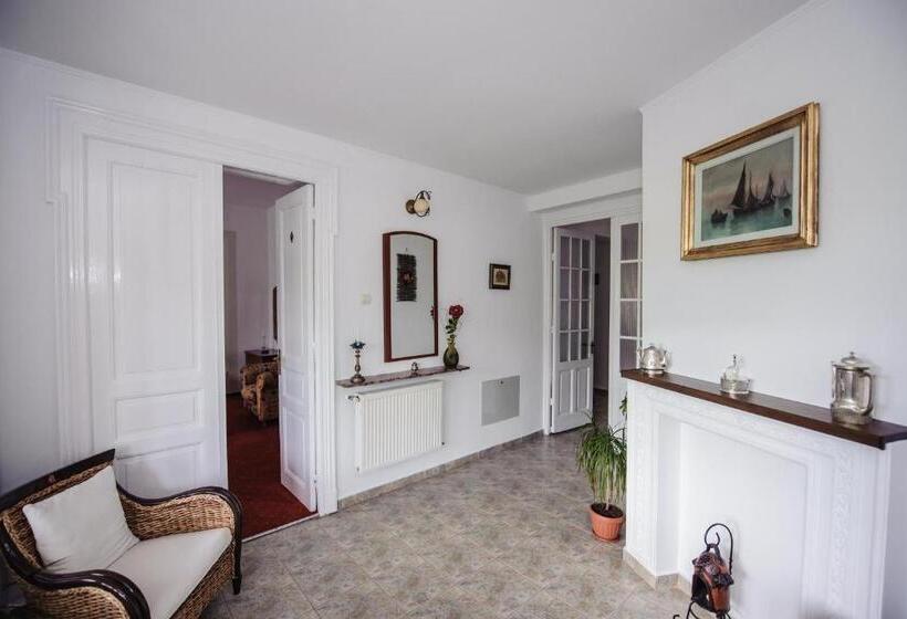 ペンション Vila Lili