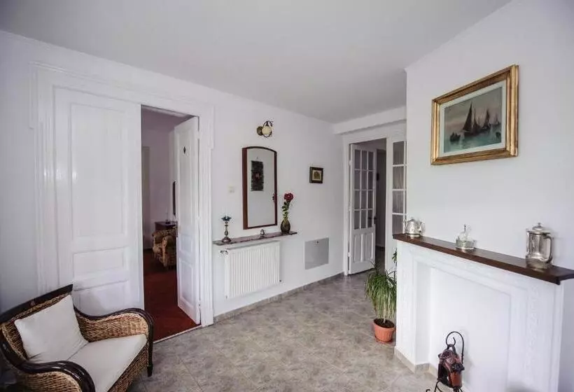 ペンション Vila Lili