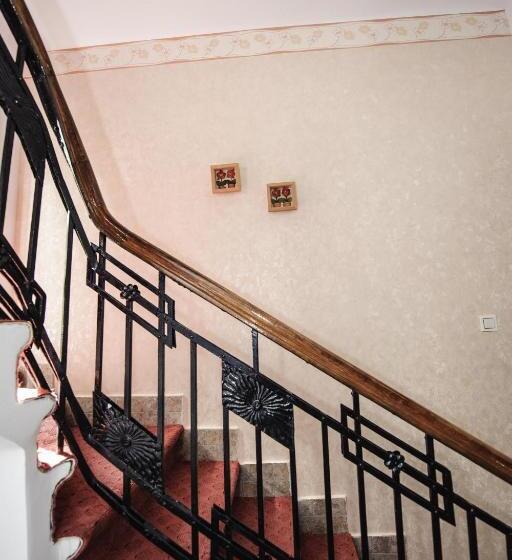 ペンション Vila Lili