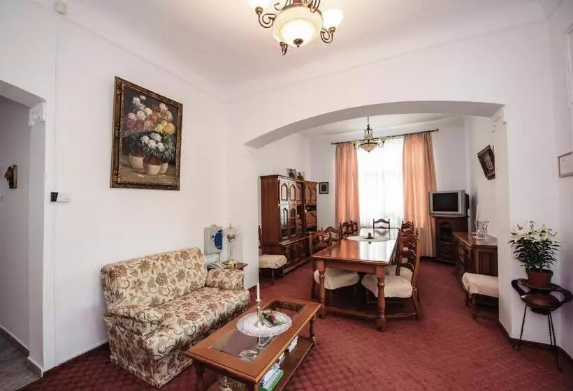 ペンション Vila Lili