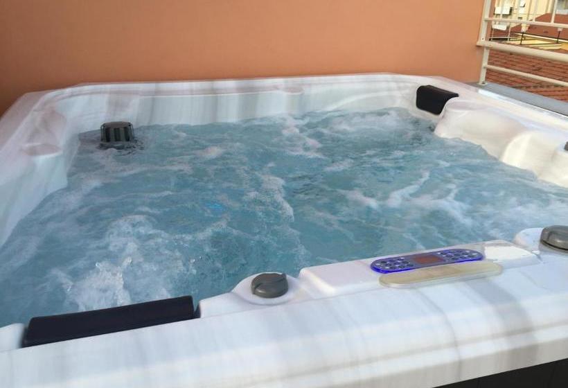 펜션 Affittacamere A Due Passi Dal Mare