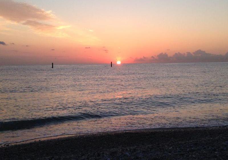 펜션 Affittacamere A Due Passi Dal Mare