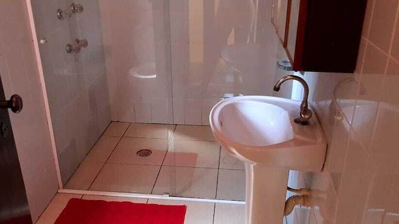 Пансион Villa Garden Suites