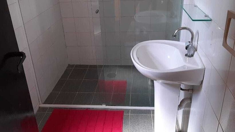 Пансион Villa Garden Suites