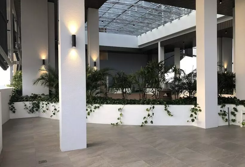 Almas Suites By Iconic Bliss