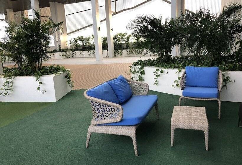 Almas Suites By Iconic Bliss