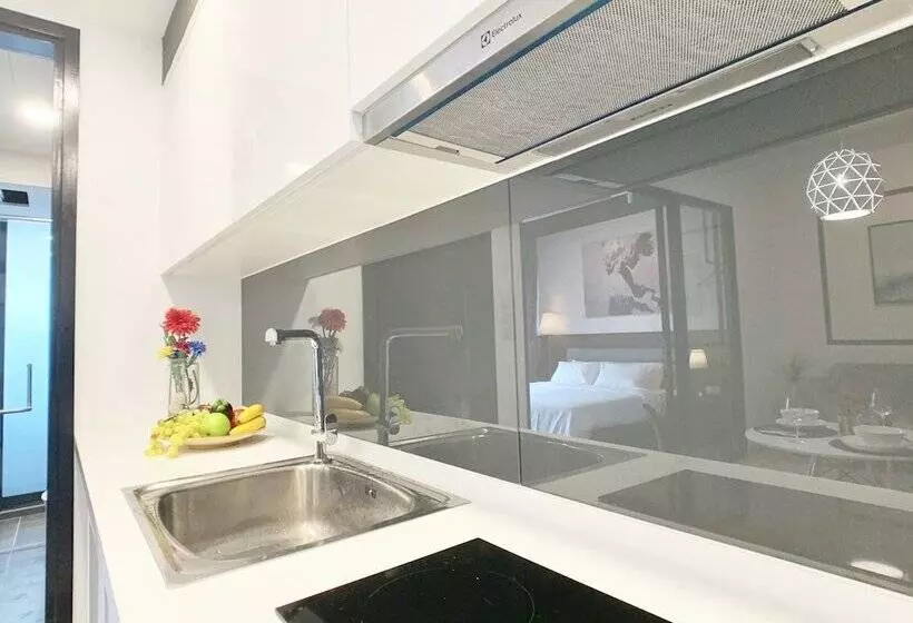 Almas Suites By Iconic Bliss